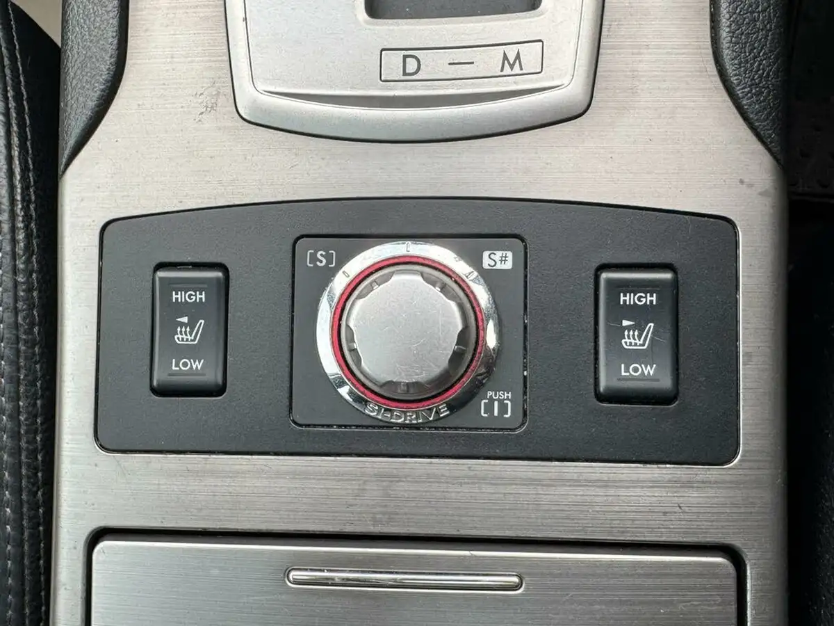 2010-subaru-outback-36-r-big-49