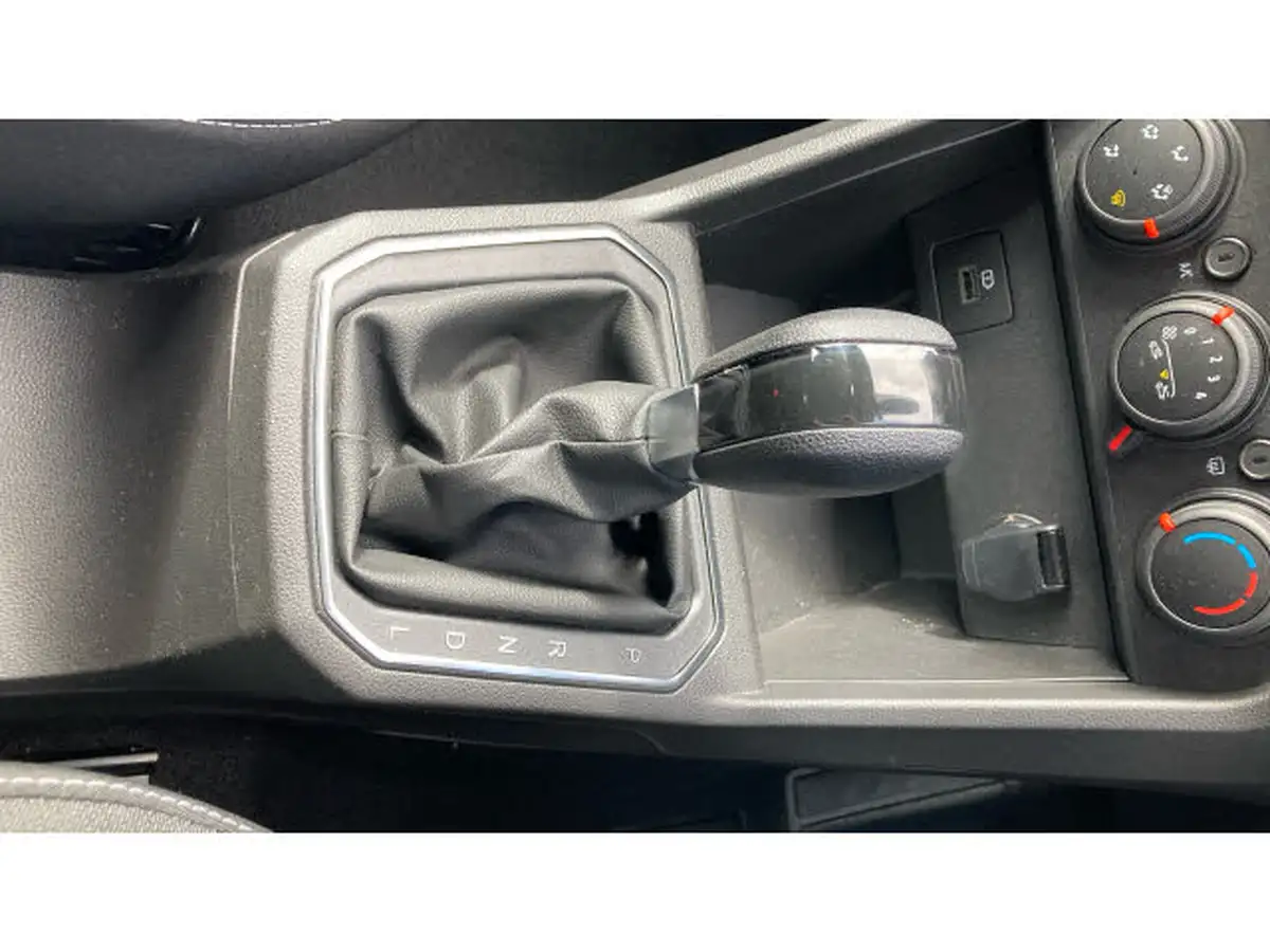 2022-dacia-sandero-10-tce-comfort-90bhp-cvt-big-32