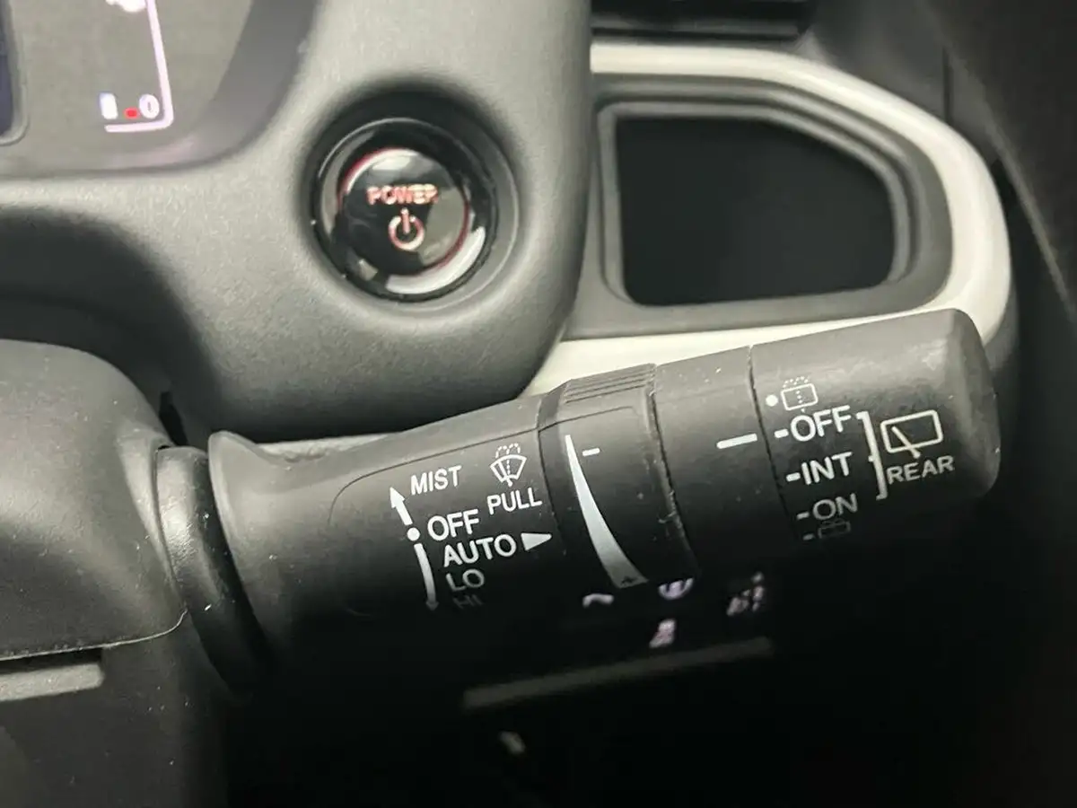 2021-honda-jazz-15-i-mmd-sr-109ps-big-31