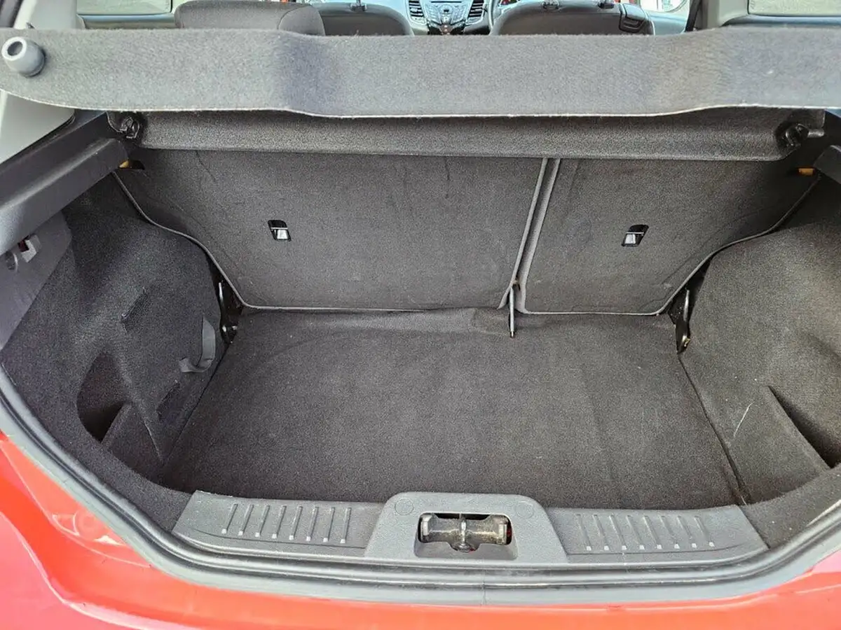 2015-ford-fiesta-16tdci-zetec-s-big-22
