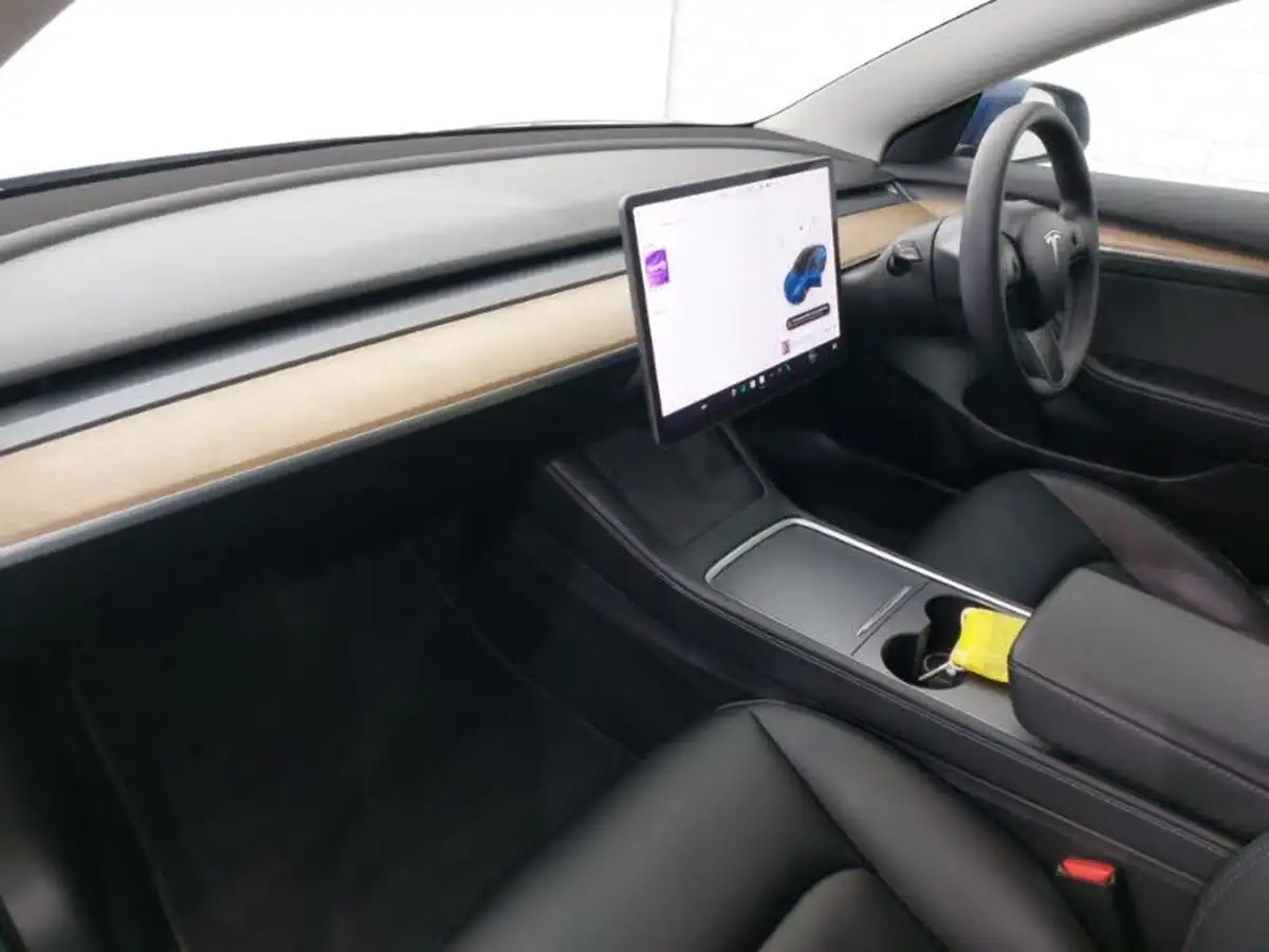 2021-tesla-model-3-e-long-range-awd-big-4