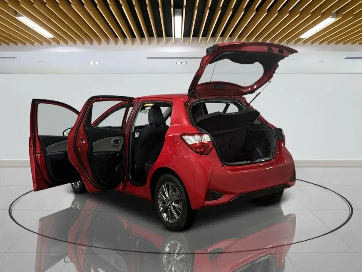2020-toyota-yaris-15-vvt-i-icon-98bhp-hybrid-1497cc-e-cvt-big-10