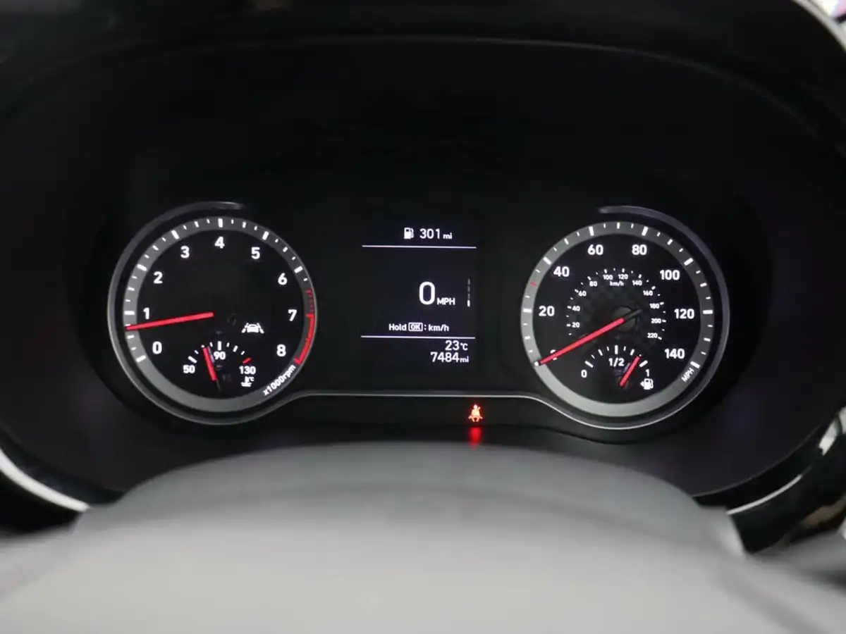 2020-hyundai-i10-12-premium-84ps-1197cc-big-24