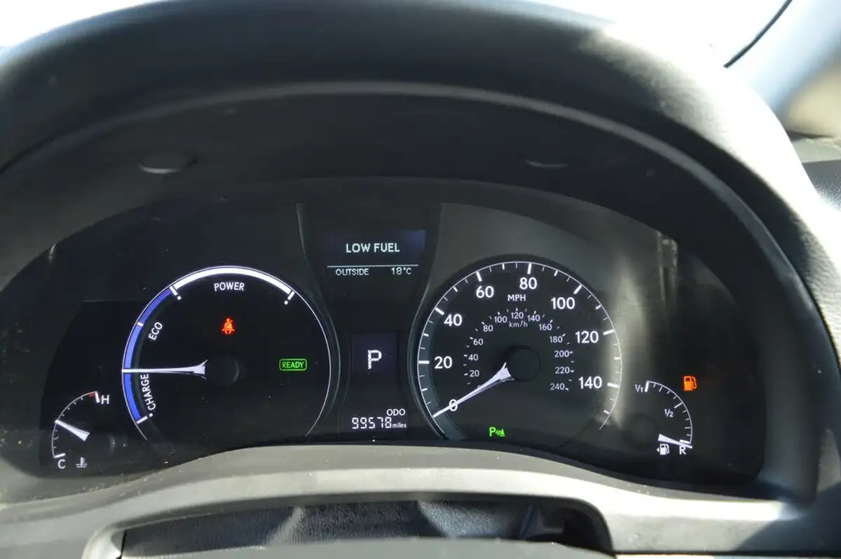 2015-lexus-rx-450h-35-advance-pan-big-15