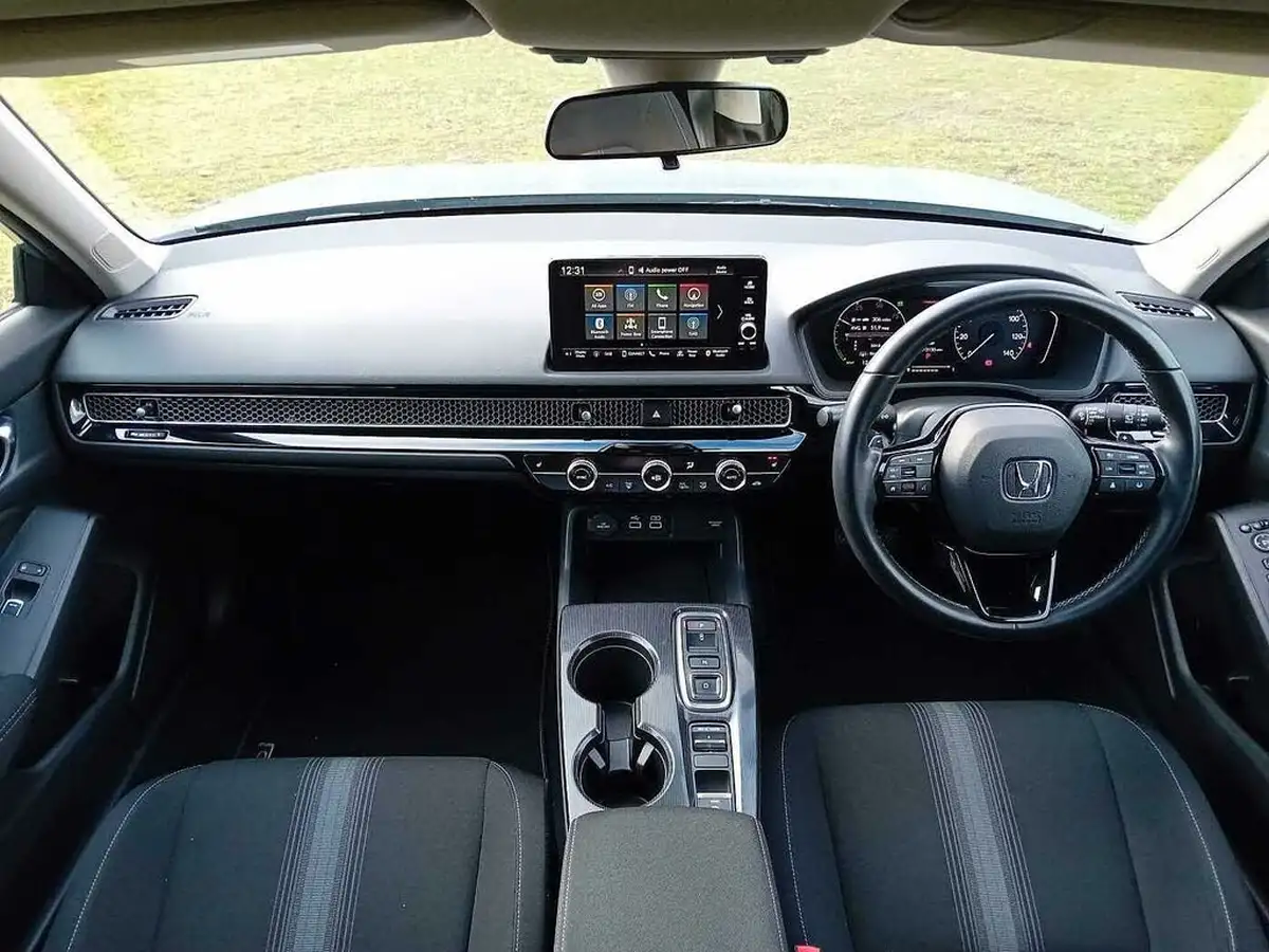 2024-honda-civic-20-i-mmd-elegance-big-3