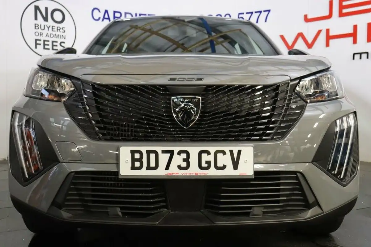 2023-peugeot-2008-suv-12-puretech-active-big-7
