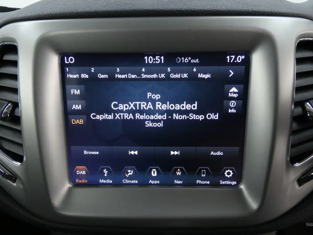 2020-jeep-compass-14-multiair-ii-longitude-138bhp-big-11