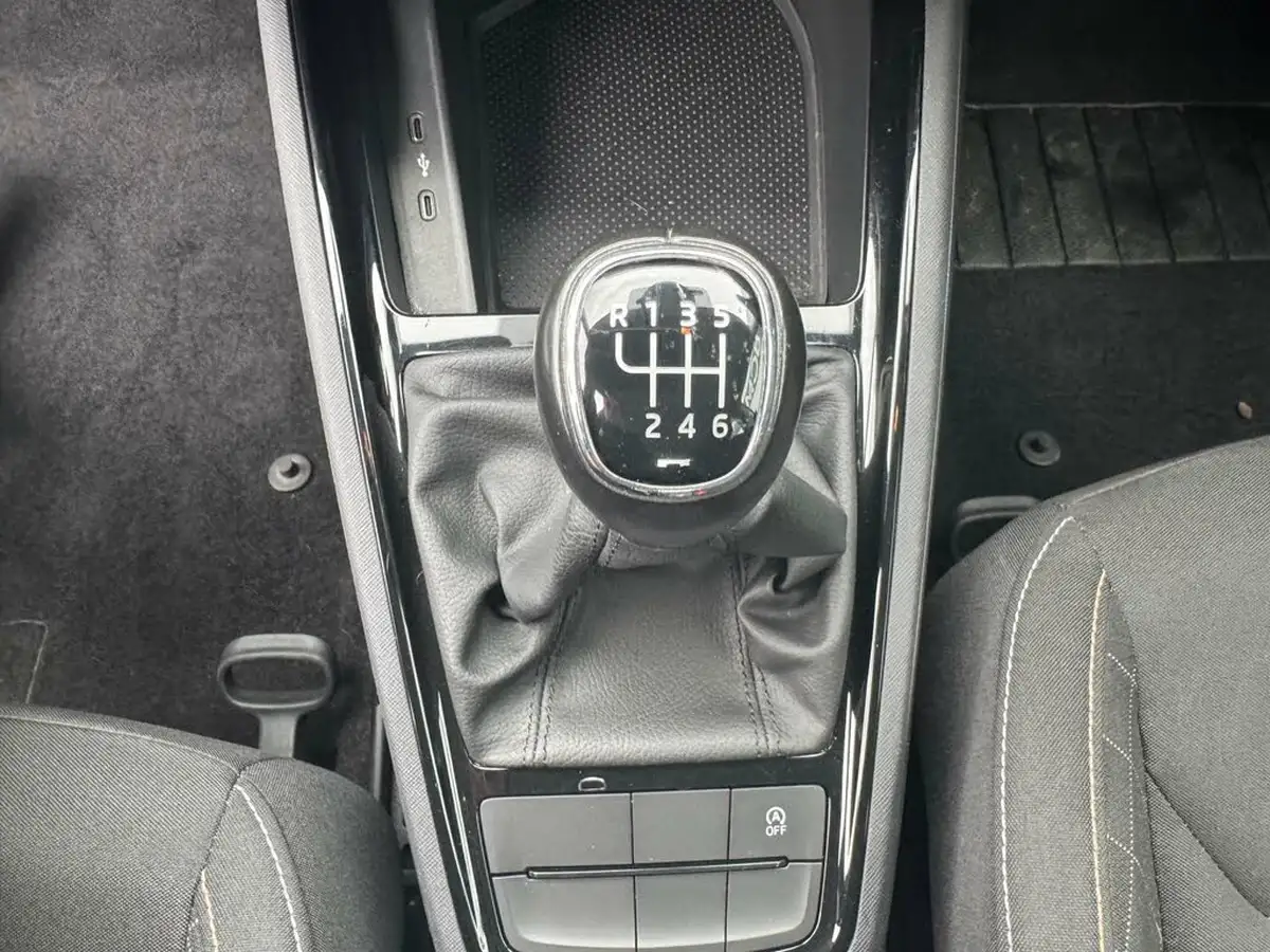 2020-skoda-kamiq-15-tsi-se-big-26