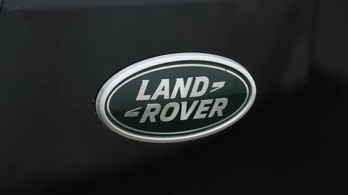 2021-land-rover-range-rover-evoque-15-p300e-r-dynamic-s-big-22