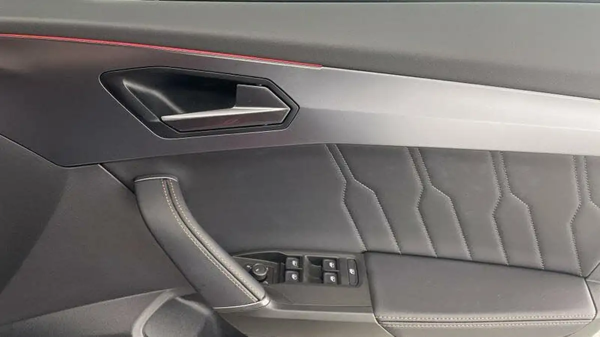 2024-cupra-formentor-20-tsi-v2-big-18