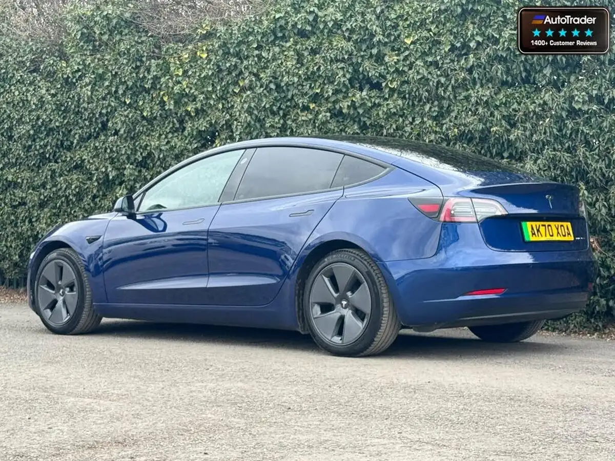 2020-tesla-model-3-e-long-range-big-37