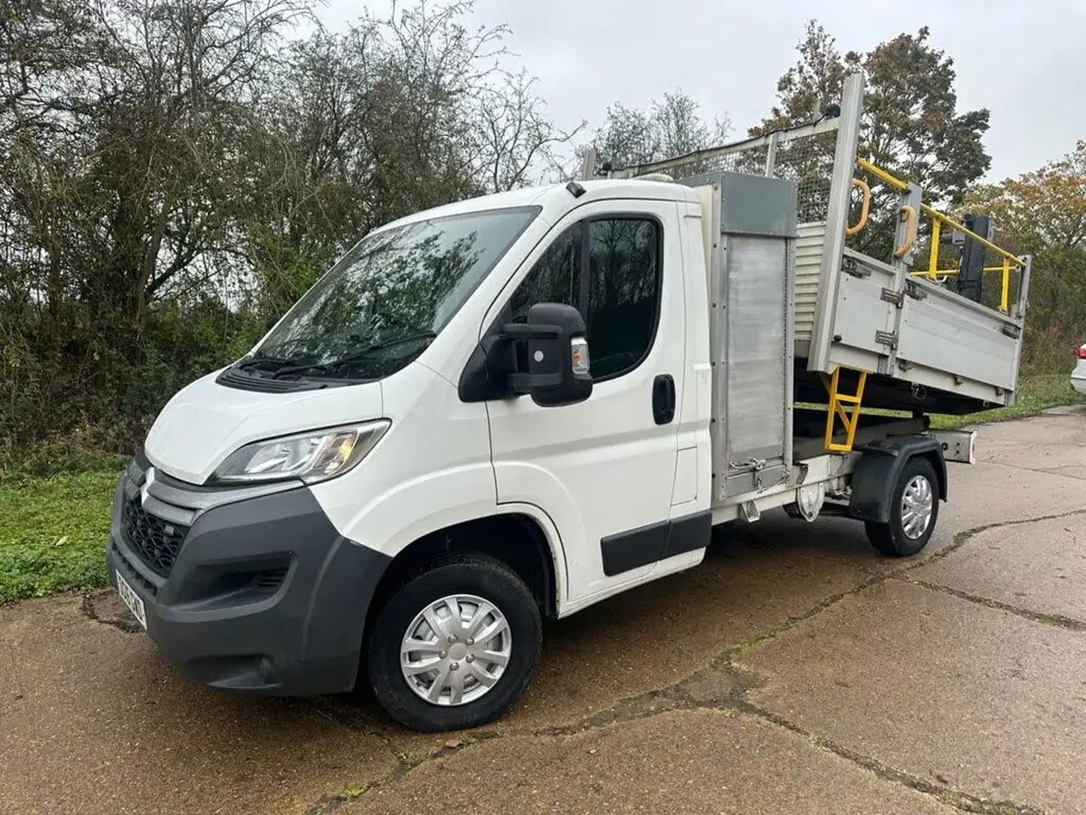 2016-citroen-relay-22td-35-l2-130-chassis-cab-big-10