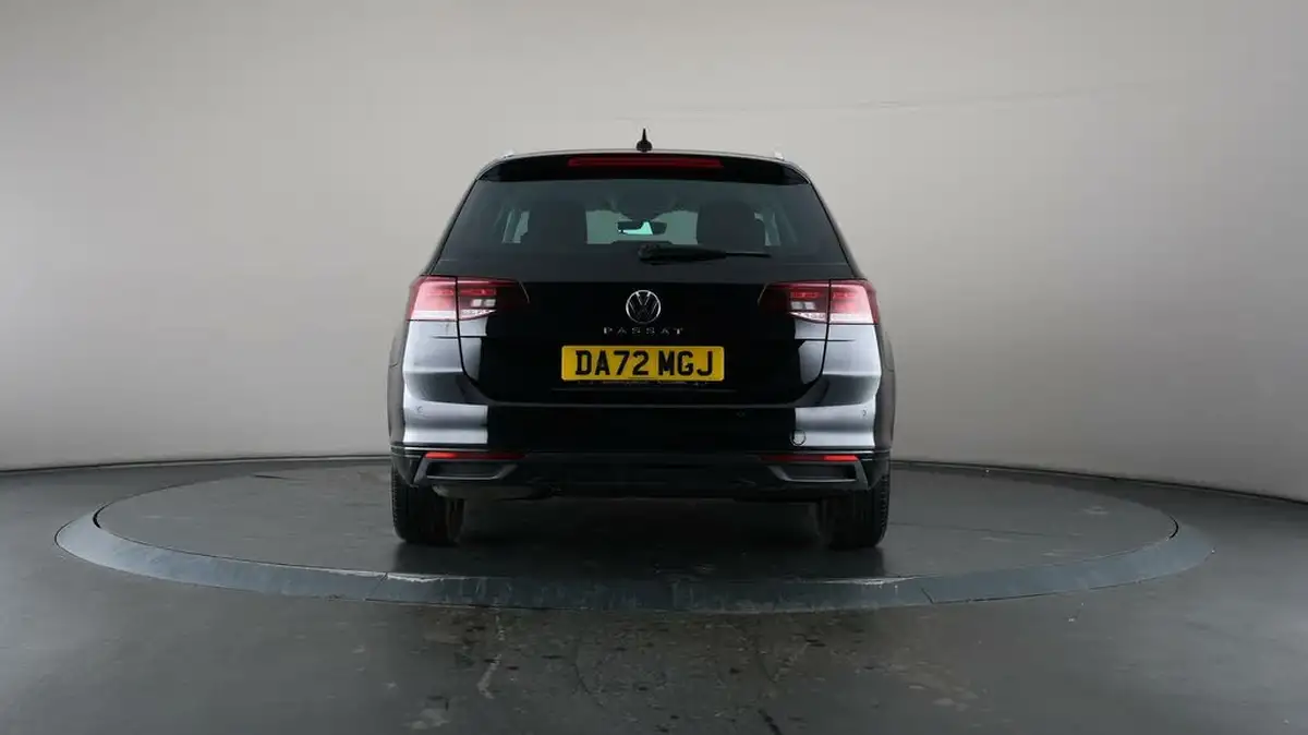 2022-volkswagen-passat-15-tsi-sel-estate-5d-dsg-big-30