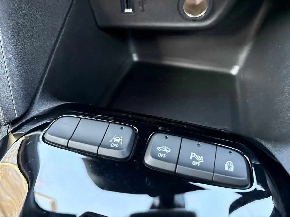2023-vauxhall-corsa-e-gs-electric-136ps-11kw-charger-big-38