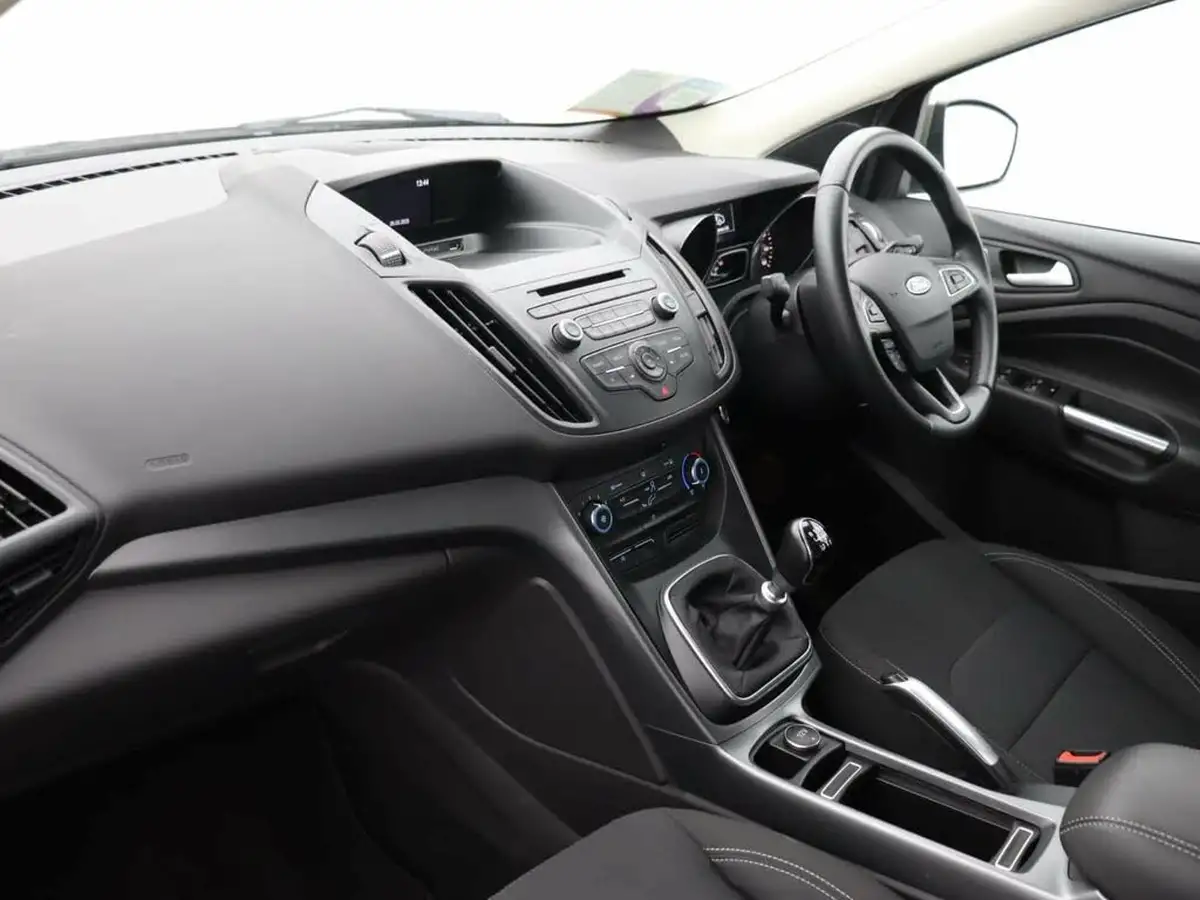 2019-ford-kuga-20tdci-zetec-150ps-awd-ss-big-7