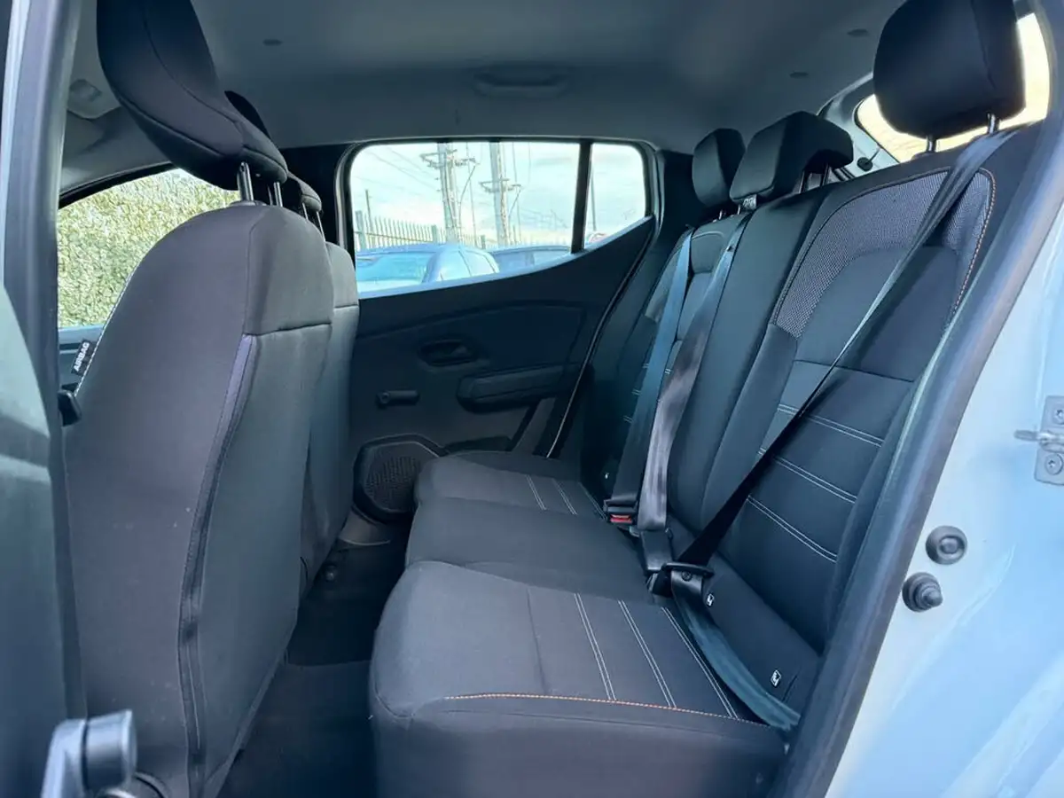 2022-dacia-sandero-stepway-10-tce-essential-90bhp-big-9