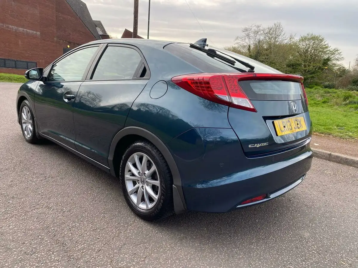 2013-honda-civic-18-es-auto-big-11