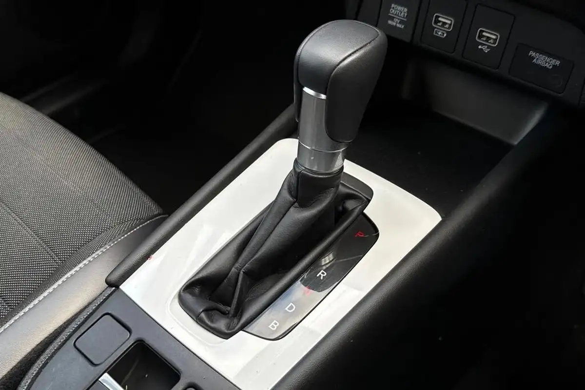 2024-honda-jazz-15-i-mmd-crosstar-advance-big-15