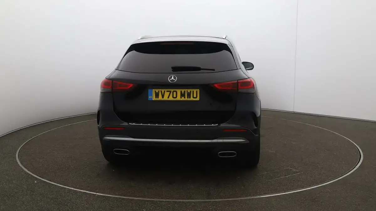 2020-mercedes-benz-gla-class-13-gla-200-amg-line-premium-big-6