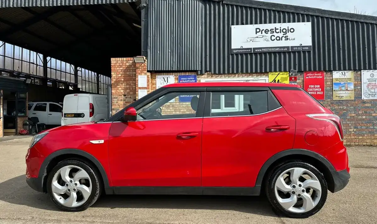 2015-kgm-ssangyong-tivoli-16td-ex-big-3