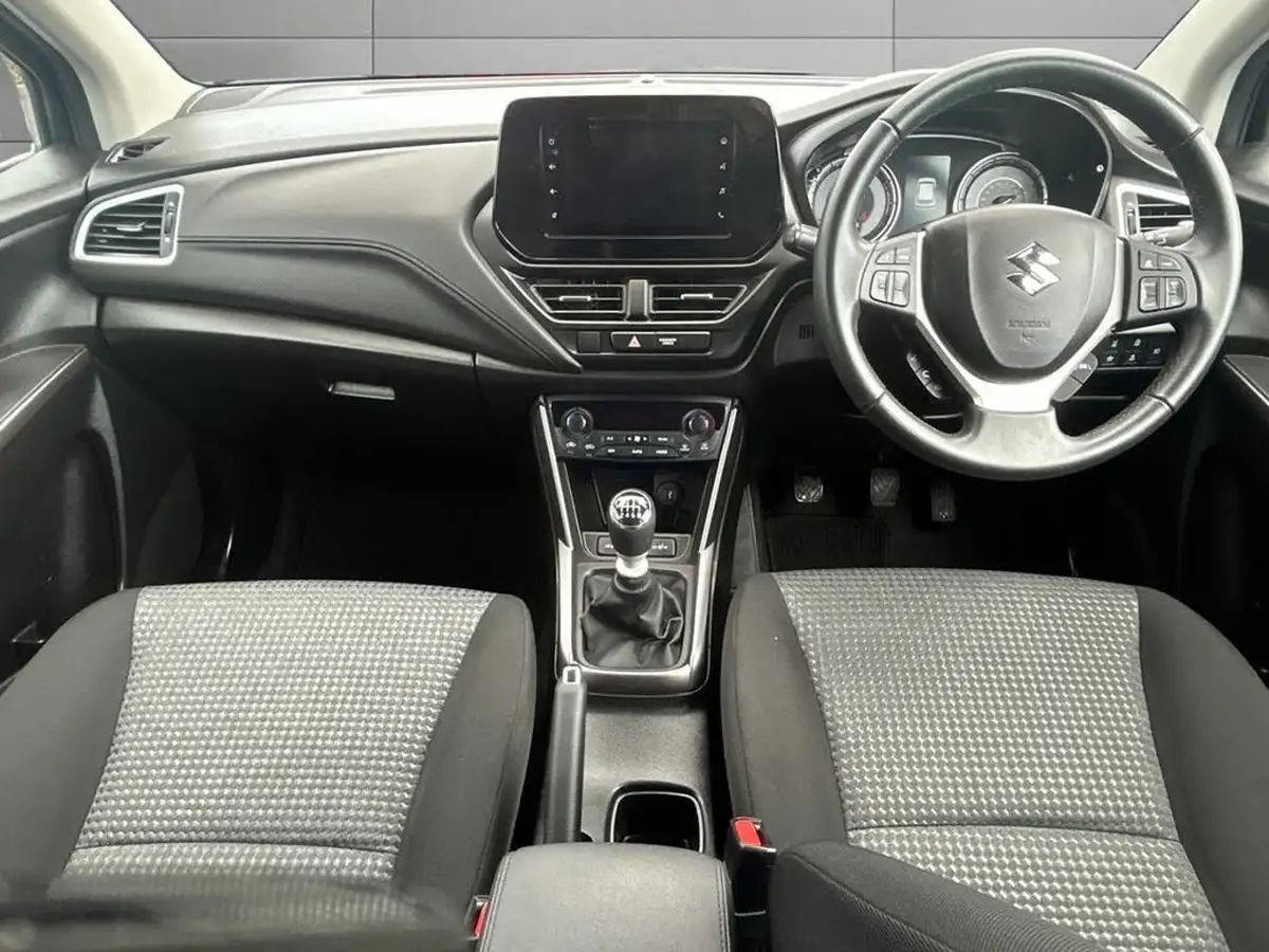 2022-suzuki-s-cross-14-boosterjet-motion-big-9