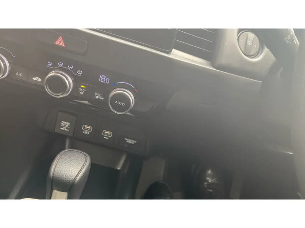 2023-honda-jazz-15-i-mmd-sr-big-24