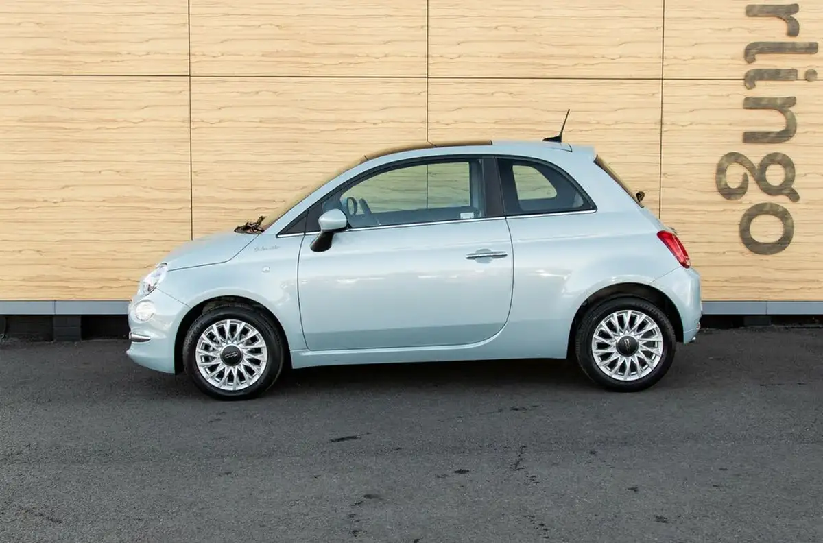 2022-fiat-500-10-dolcevita-big-12