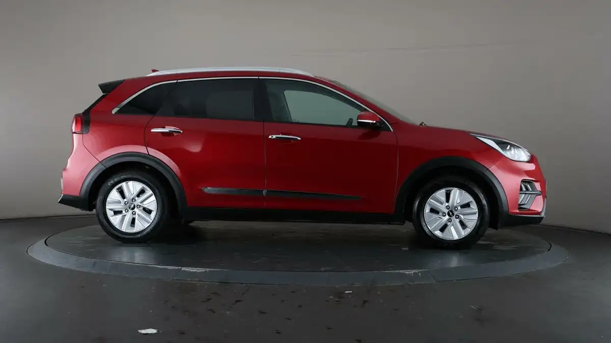 2021-kia-niro-16-gdi-phev-3-42in-cluster-big-60