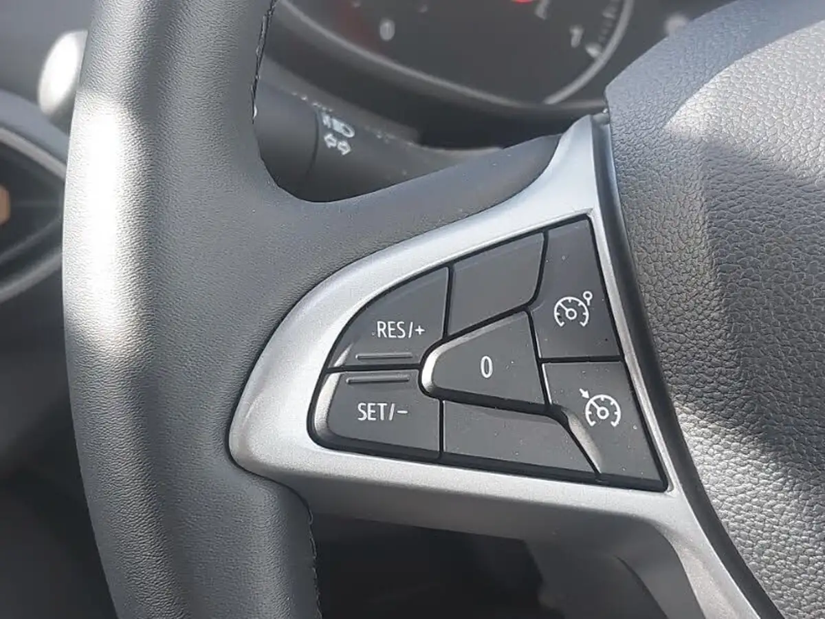 2024-dacia-sandero-stepway-10-tce-extreme-90bhp-big-12