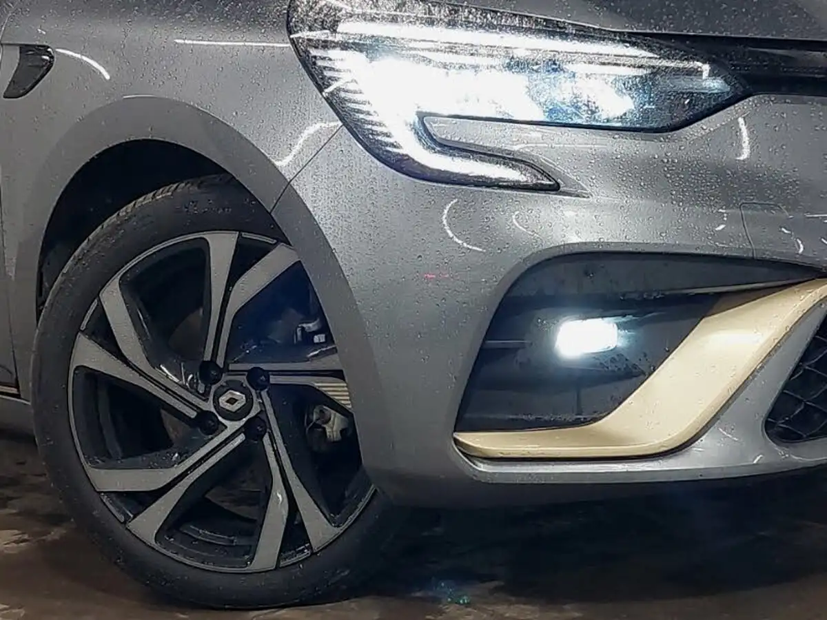 2023-renault-clio-16-engineered-big-8