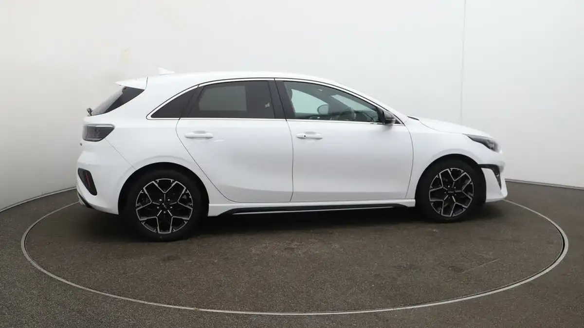 2022-kia-ceed-15-t-gdi-gt-line-big-8