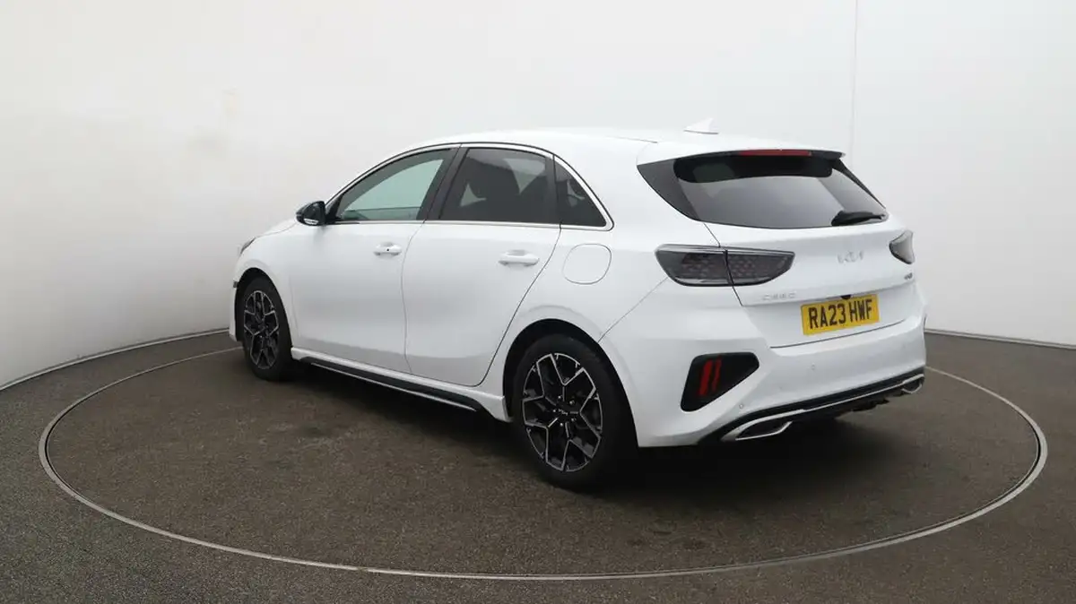 2022-kia-ceed-15-t-gdi-gt-line-big-54