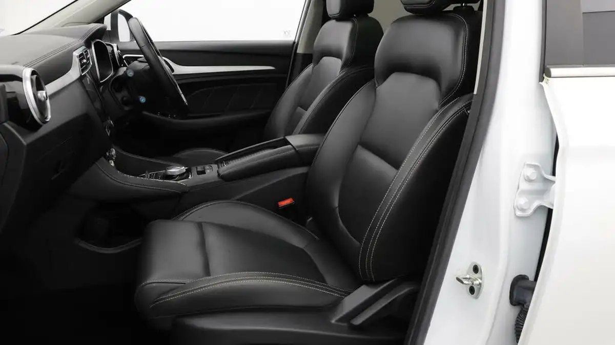 2020-mg-zs-suv-e-exclusive-ev-big-13