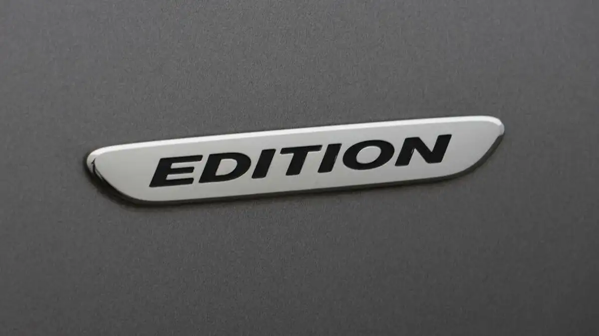 2022-mercedes-benz-a-class-13-a200-amg-line-premium-plus-edition-hatchback-5d-7g-dct-big-21