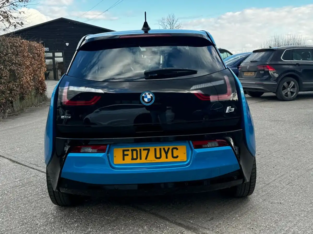 2017-bmw-i3-e-94-ah-extended-range-big-10