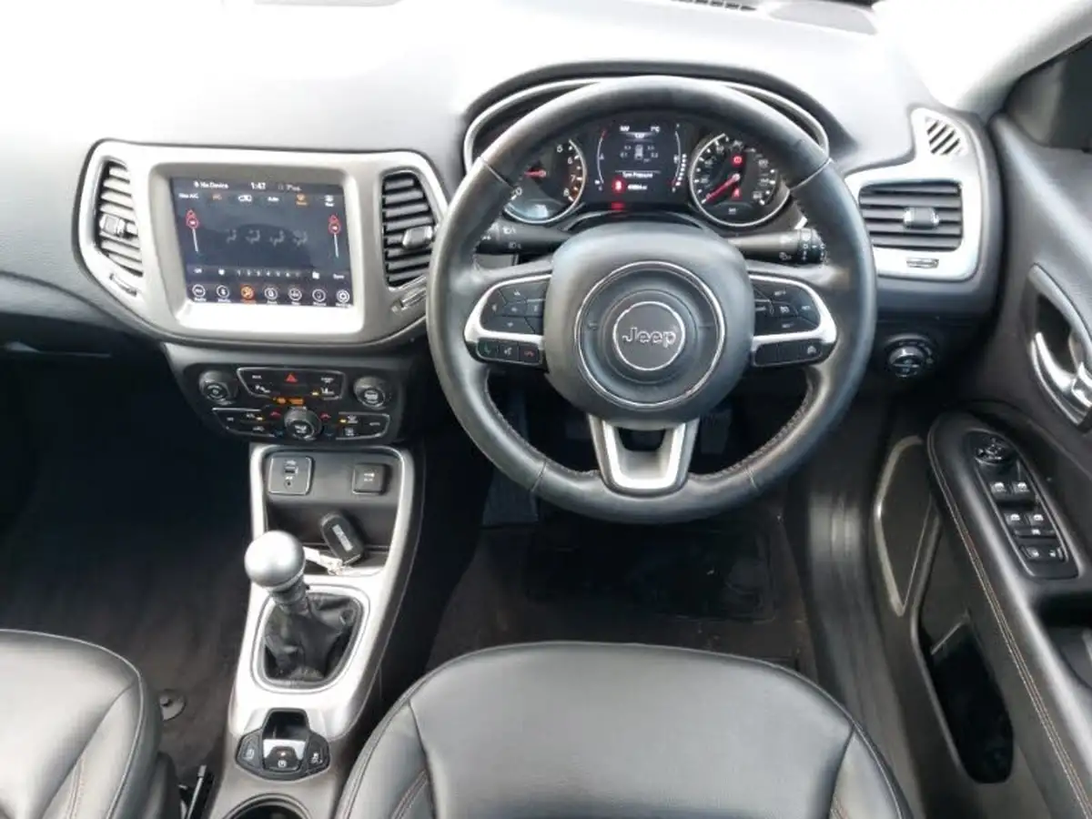 2019-jeep-compass-14-multiair-ii-longitude-big-6