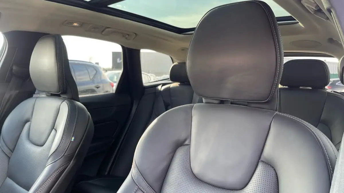 2024-volvo-xc60-20-b5-ultimate-big-25