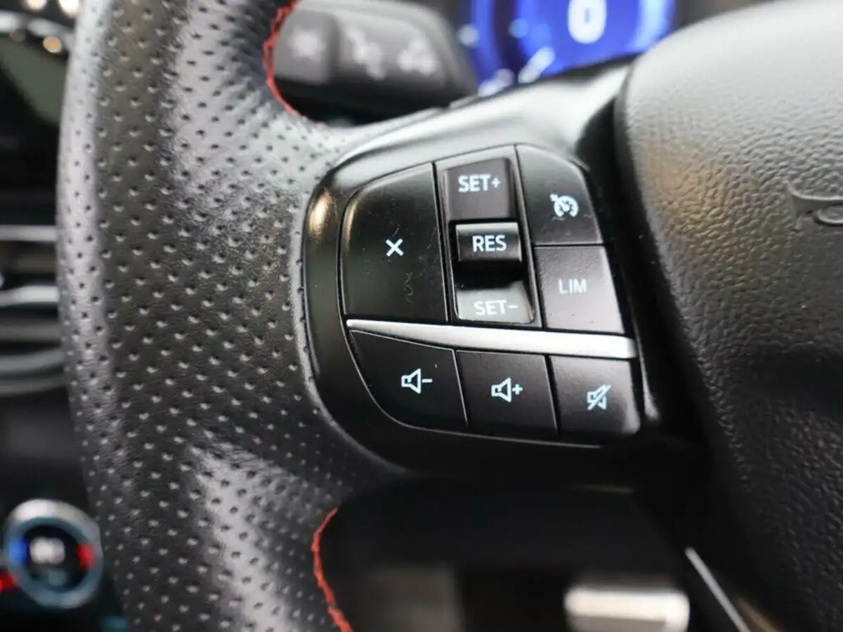 2020-ford-kuga-25t-st-line-x-big-23