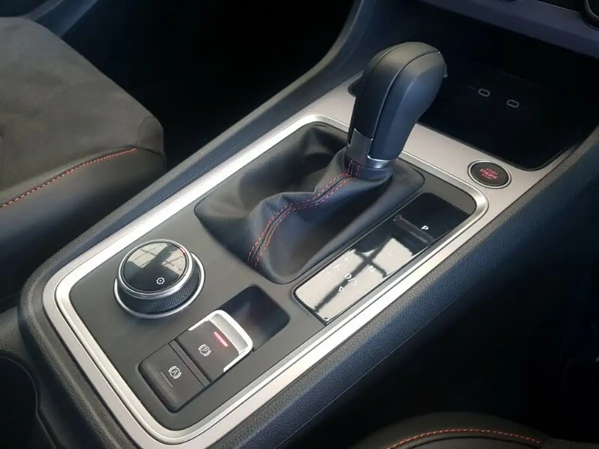 2024-seat-ateca-15-ecotsi-fr-dsg-big-16