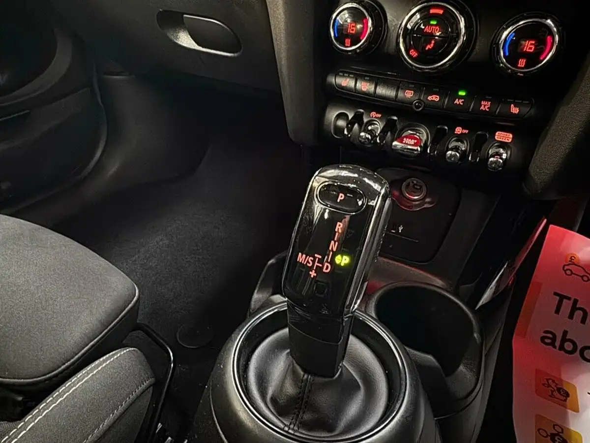 2022-mini-cooper-20-cooper-s-classic-hatchback-3d-auto-big-19