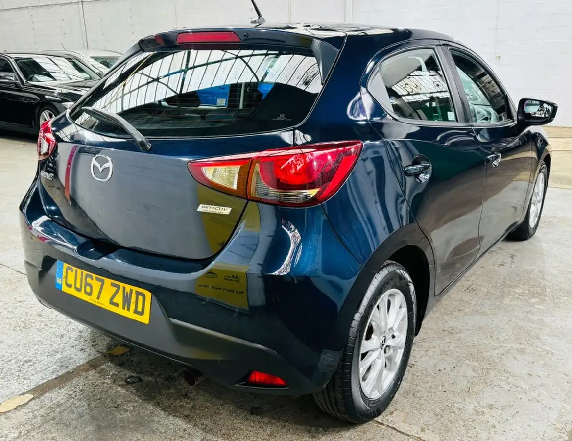 2017-mazda-mazda2-15-se-l-nav-auto-big-4