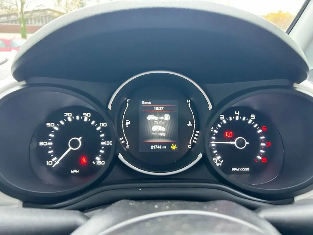 2021-fiat-500l-14-city-cross-big-10