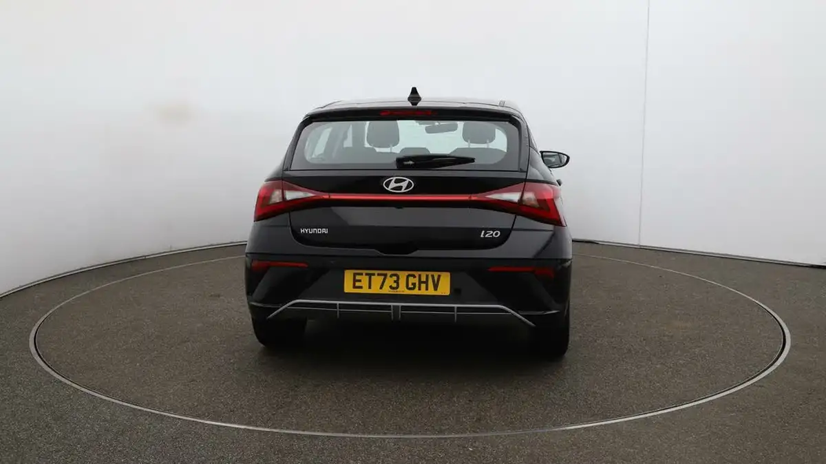 2024-hyundai-i20-10-t-gdi-advance-big-6