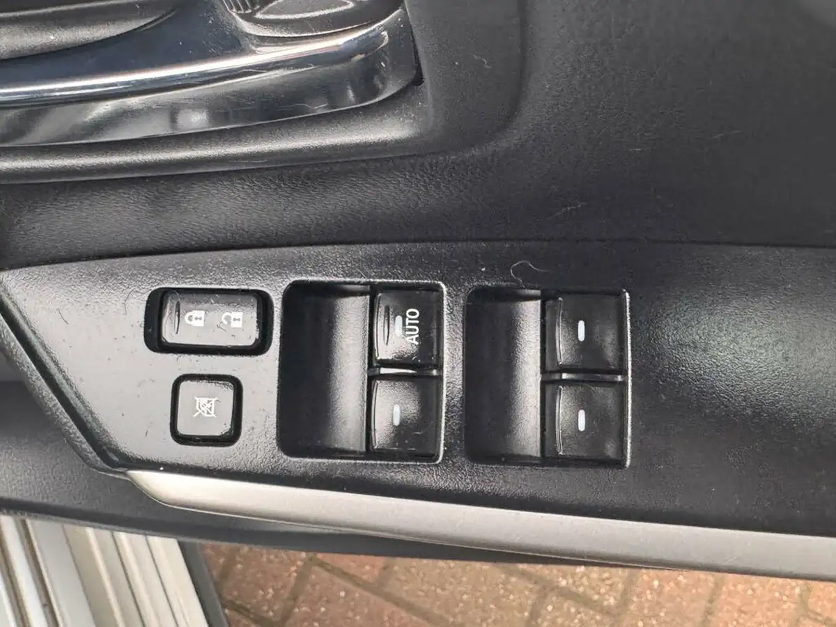 2021-mitsubishi-shogun-sport-24di-d-3-big-26