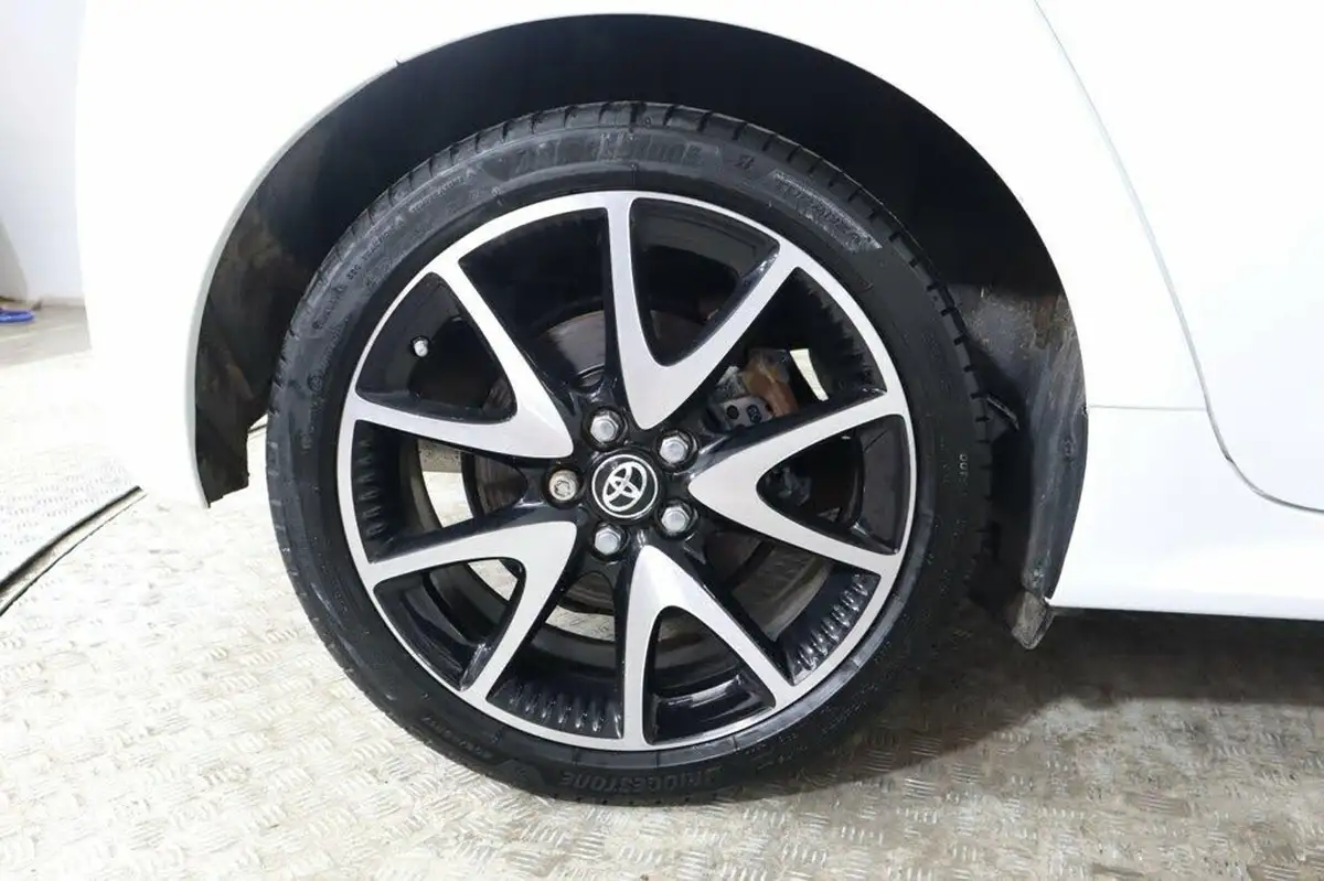 2022-toyota-yaris-15-vvt-i-dynamic-big-24