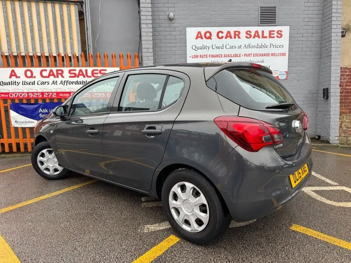 2015-vauxhall-corsa-12-life-5d-big-4