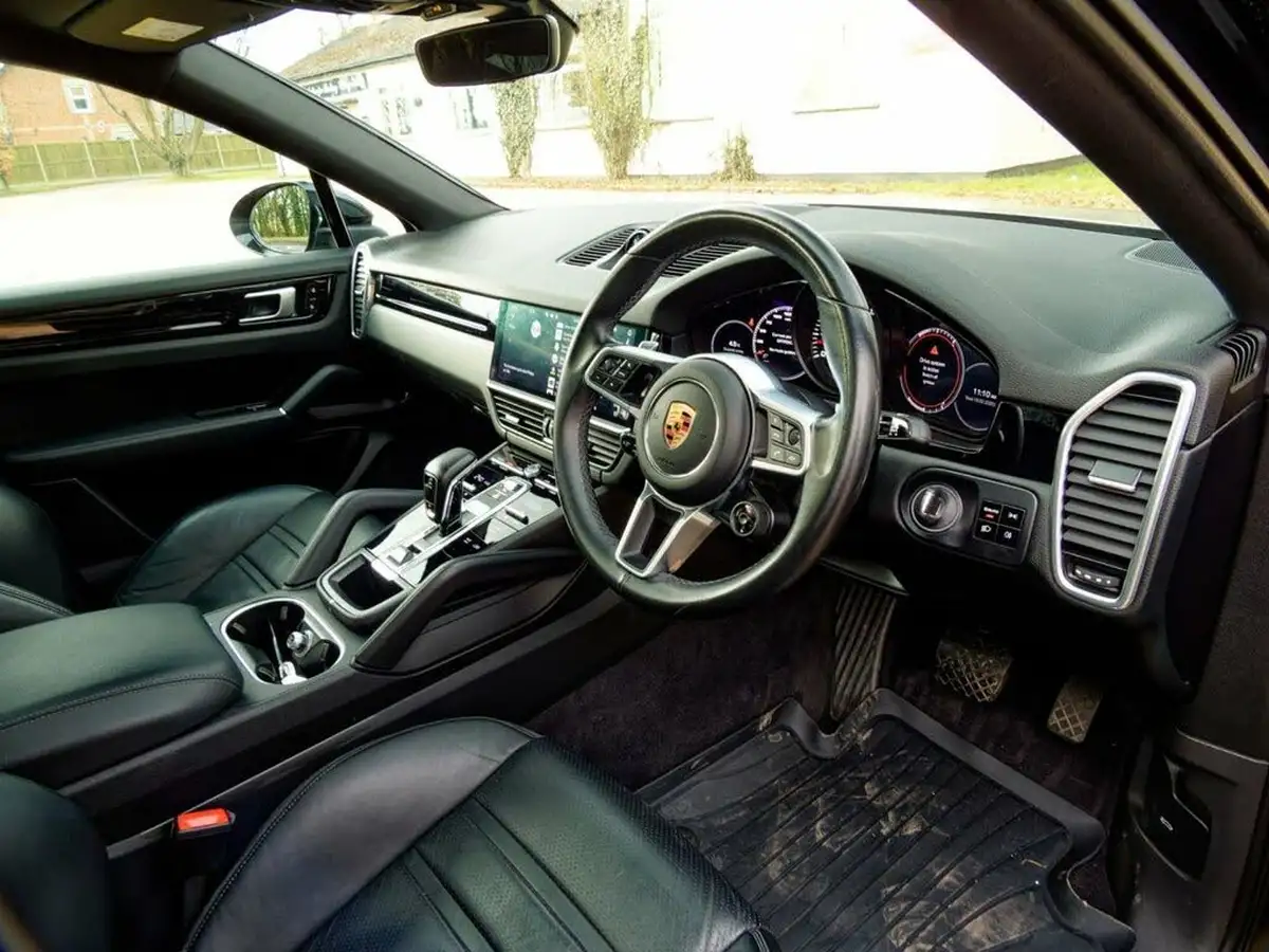 2020-porsche-cayenne-30-v6-coupe-big-33