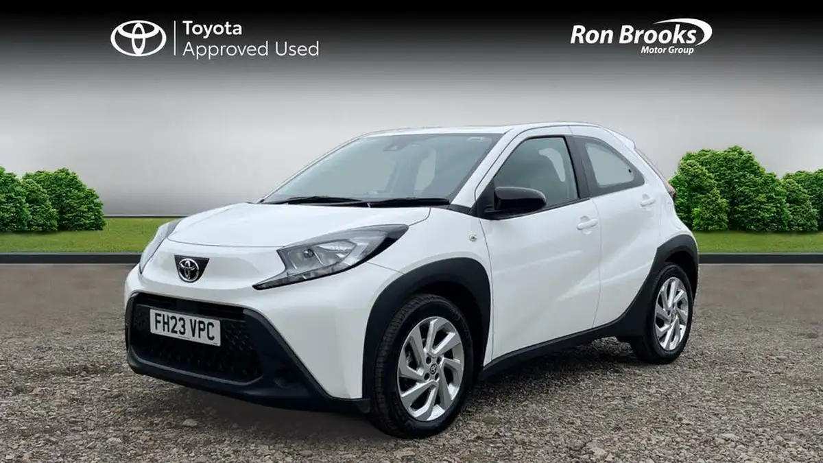 2023-toyota-aygo-x-10-vvt-i-pure-cvt-big-2