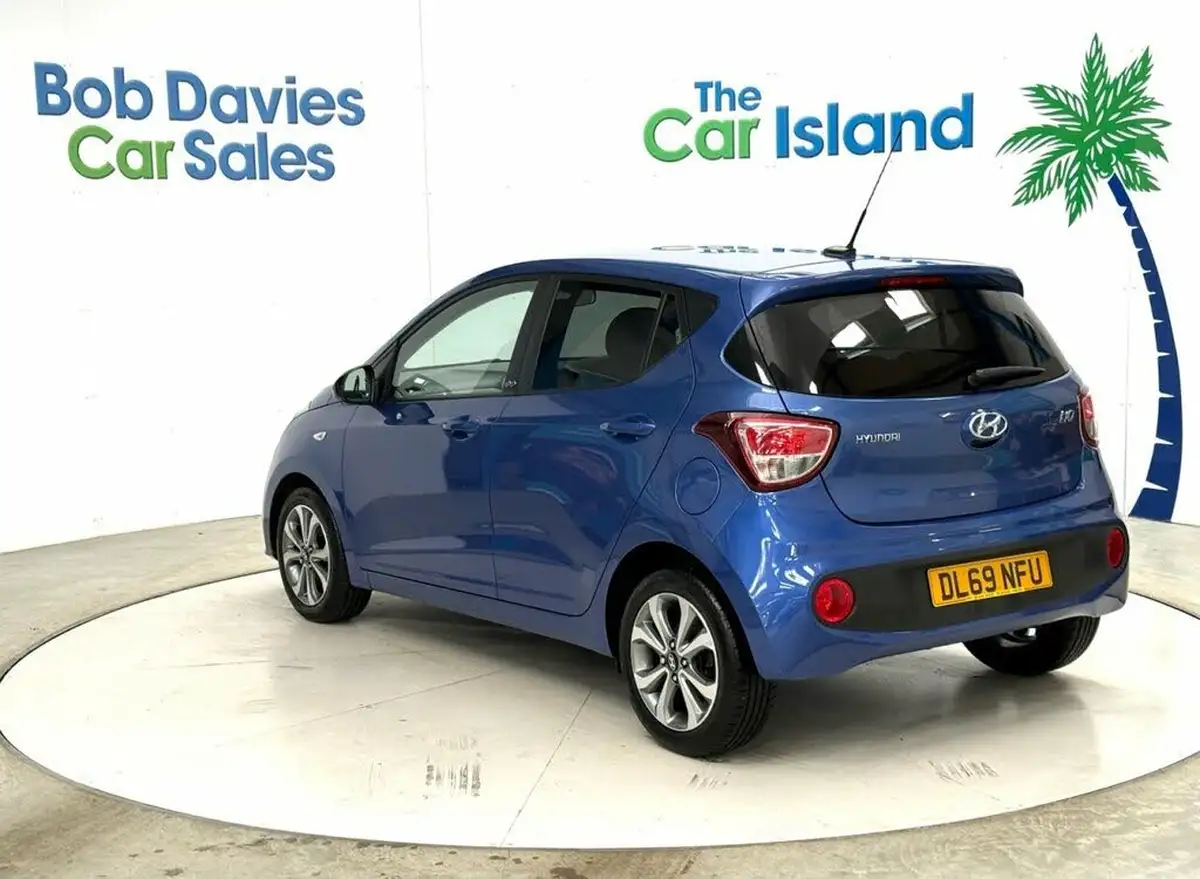 2019-hyundai-i10-10-play-big-6