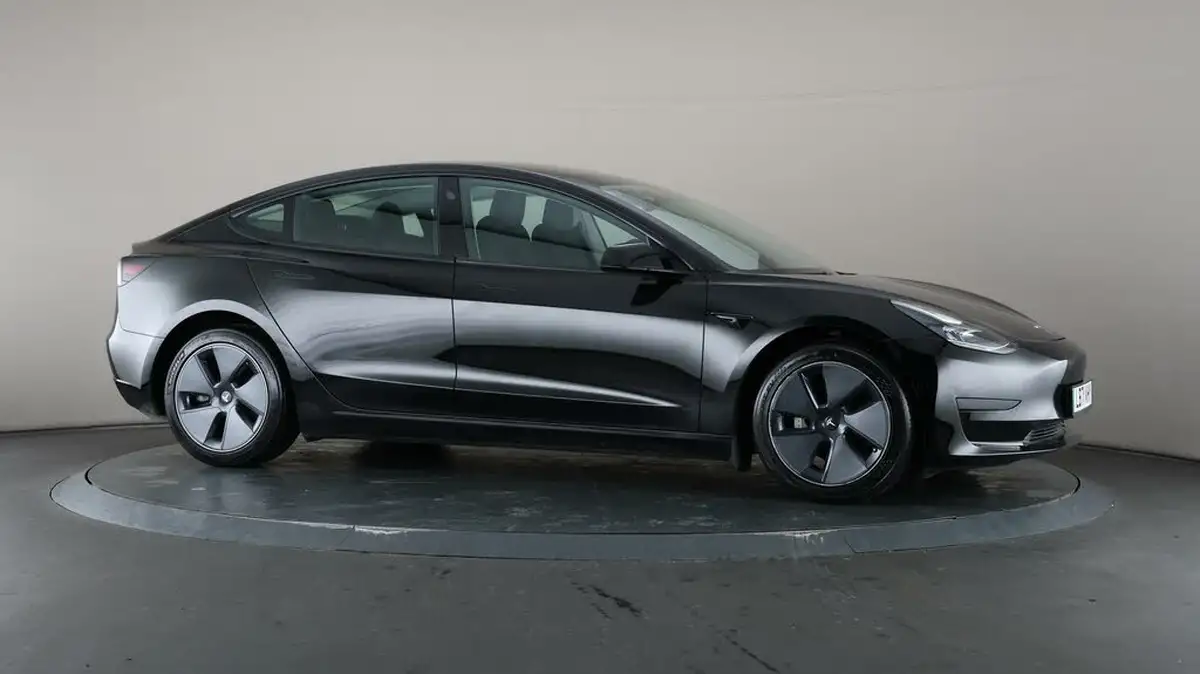 2021-tesla-model-3-e-standard-plus-big-55